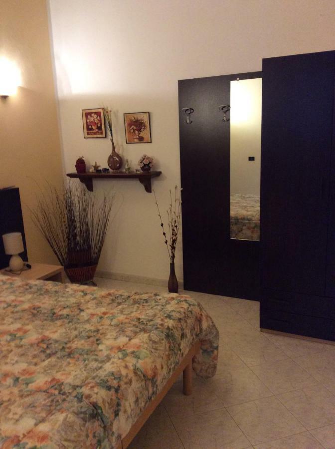 Alloggio Privato Giunic กาญารี ภายนอก รูปภาพ