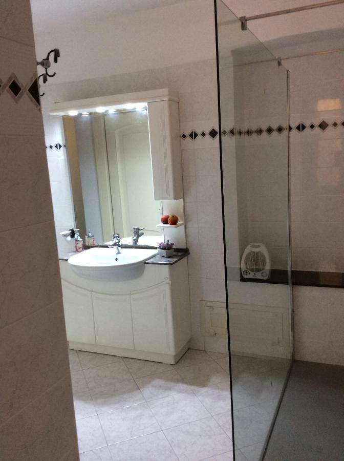 Alloggio Privato Giunic กาญารี ภายนอก รูปภาพ